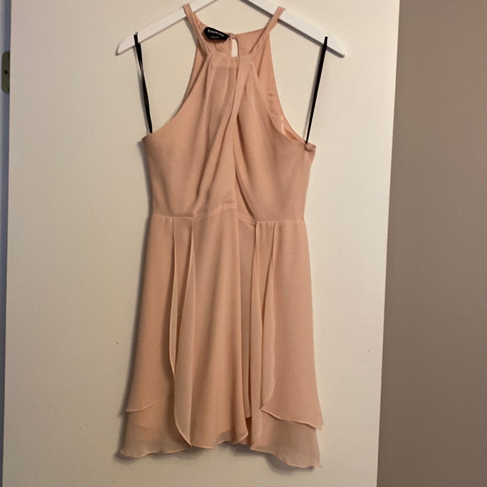 Bebe blush short flowy dress. Size 8.